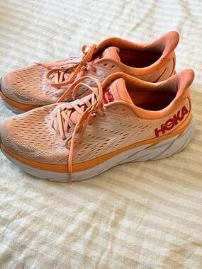 HOKA ONE ONE Women's Clifton 8 Sun Baked / Shell Coral Running Shoes